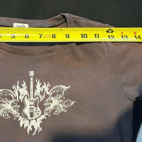 Garage Crop Top Baby Doll T-Shirt shirt in dark brown with slight tie-dye effect - Picture 10 of 11